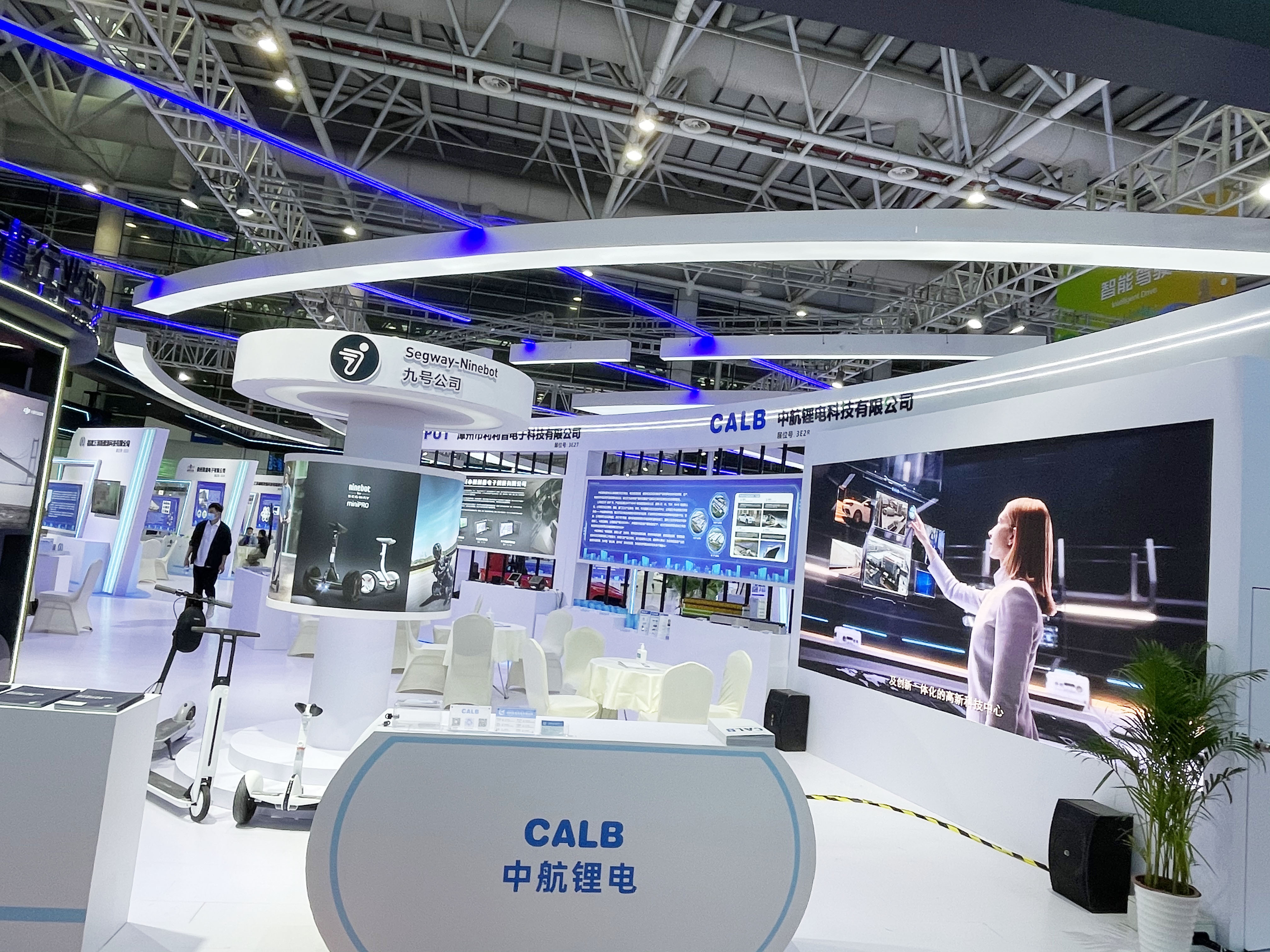 數字中國 美好中國|中航锂電亮相中國（福州）國際數字産品博覽會